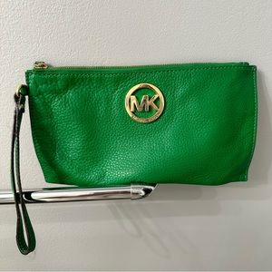 Michael Kors Kelly green leather wristlet